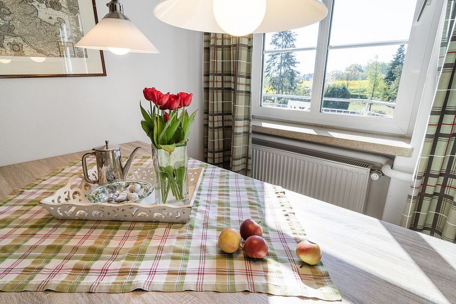 Ferienwohnungen, Übernachtungsangebote & Familienzimmer I Eutin, Plön & Sierksdorf