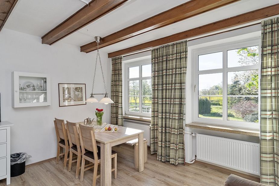 Ferienwohnungen, Übernachtungsangebote & Familienzimmer I Eutin, Plön & Sierksdorf