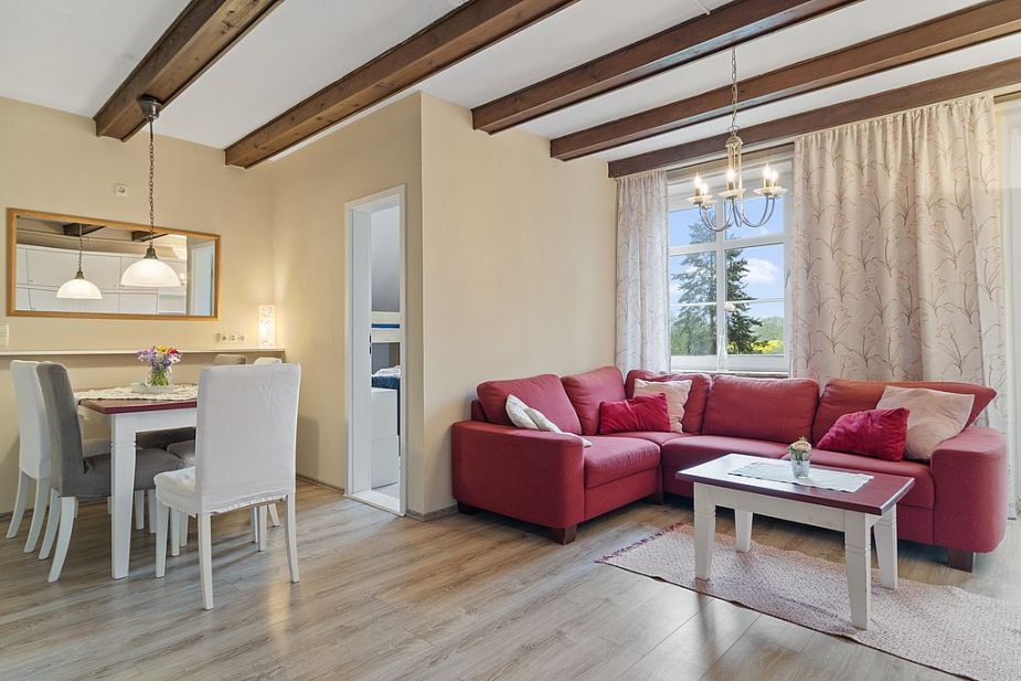 Ferienwohnungen, Übernachtungsangebote & Familienzimmer I Eutin, Plön & Sierksdorf