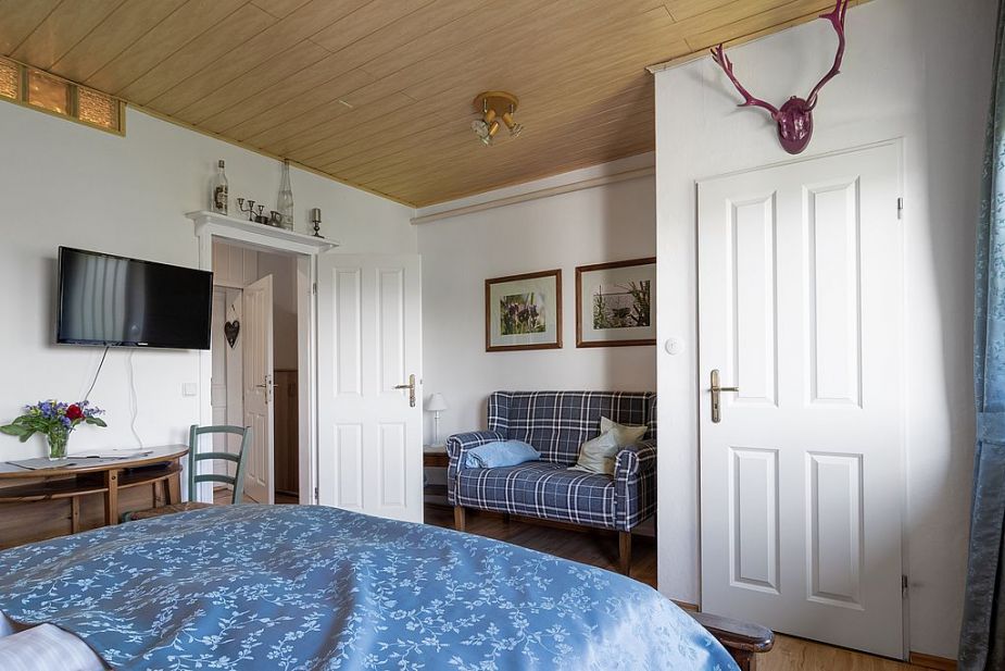 Ferienwohnungen, Übernachtungsangebote & Familienzimmer I Eutin, Plön & Sierksdorf