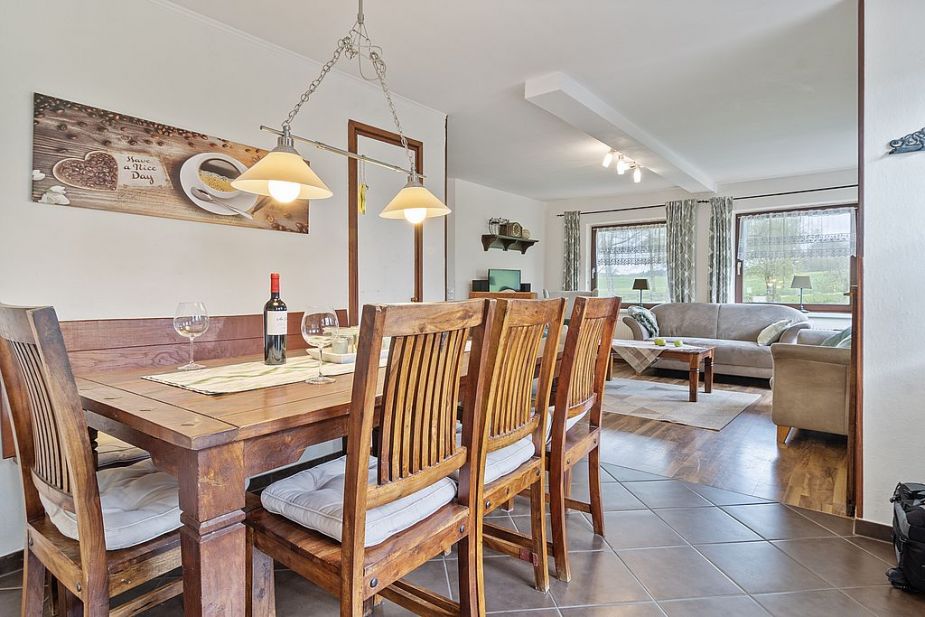 Ferienwohnungen, Übernachtungsangebote & Familienzimmer I Eutin, Plön & Sierksdorf