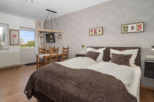 Ferienwohnungen, Übernachtungsangebote & Familienzimmer I Eutin, Plön & Sierksdorf