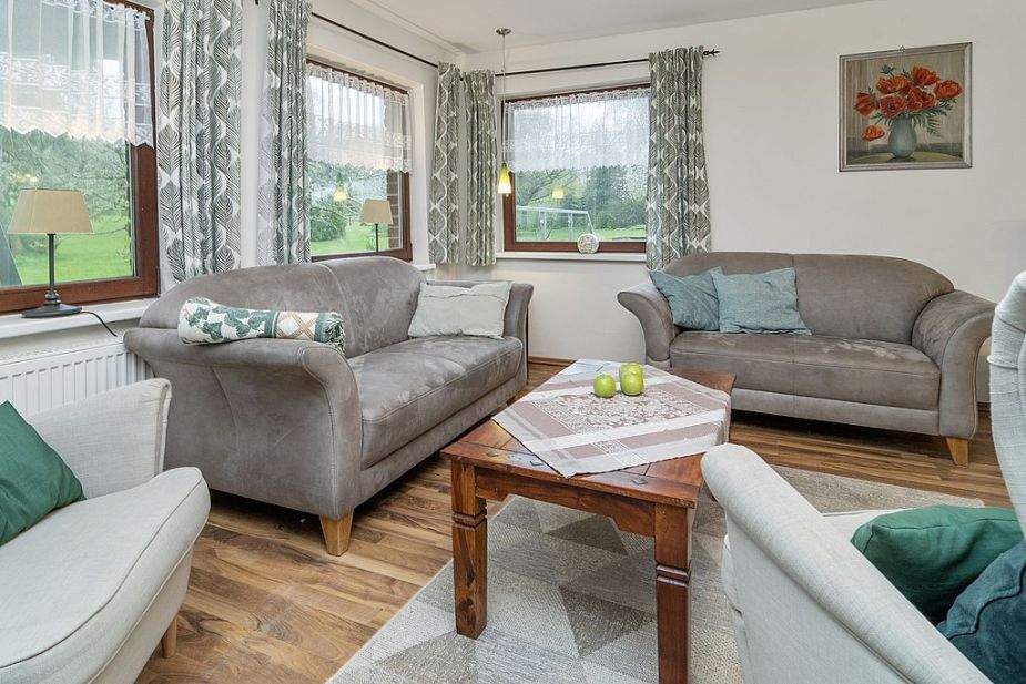 Ferienwohnungen, Übernachtungsangebote & Familienzimmer I Eutin, Plön & Sierksdorf